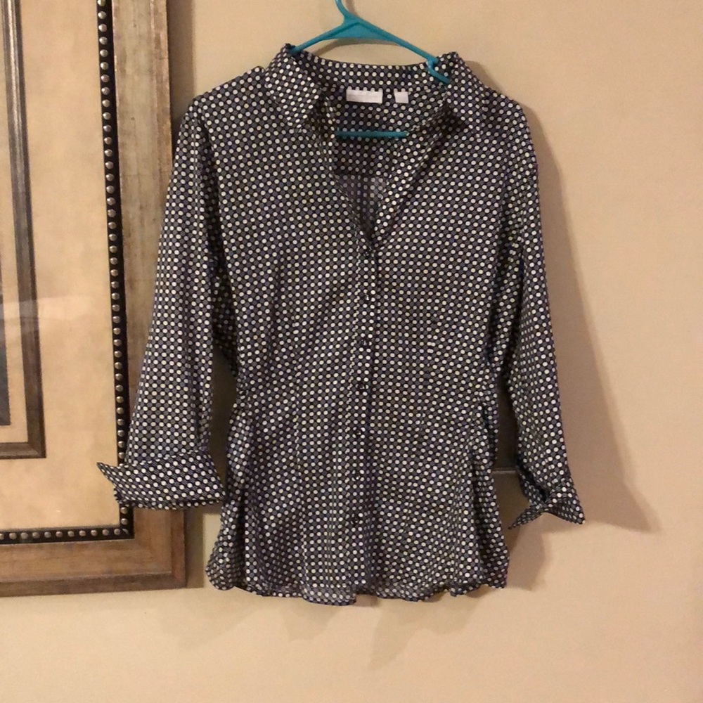 Cute blouse, great for work ,barely worn.